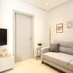 Almyres Luxurious Residences Apartamento *