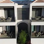 Almyres Luxurious Residences Apartamento