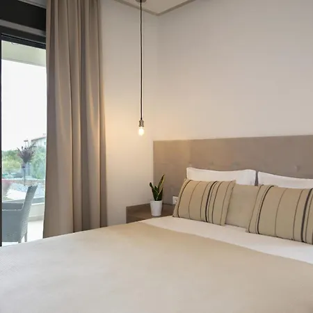 Almyres Luxurious Residences Apartamento Míloi