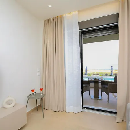 Almyres Luxurious Residences Apartamento