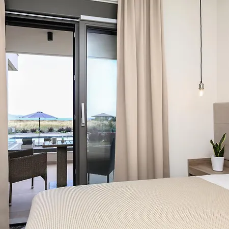 Almyres Luxurious Residences Appartamento Míloi