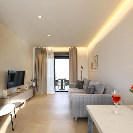 Daire Almyres Luxurious Residences *