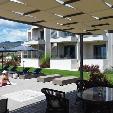 Daire Almyres Luxurious Residences *