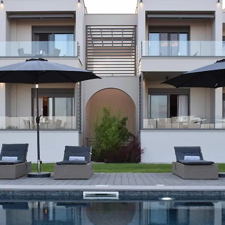 דירה Almyres Luxurious Residences נאפפליו